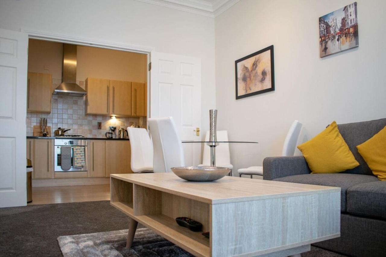 Beautifully Renovated Apartment -Central EDI Kültér fotó