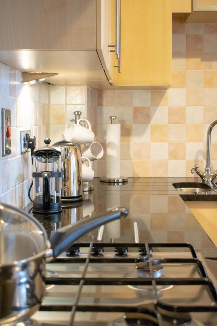 Beautifully Renovated Apartment -Central EDI Kültér fotó