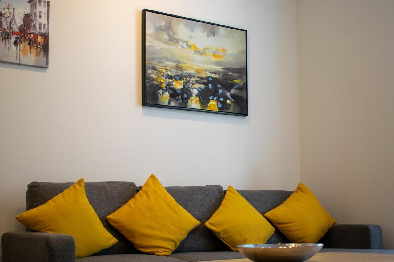 Beautifully Renovated Apartment -Central EDI Kültér fotó