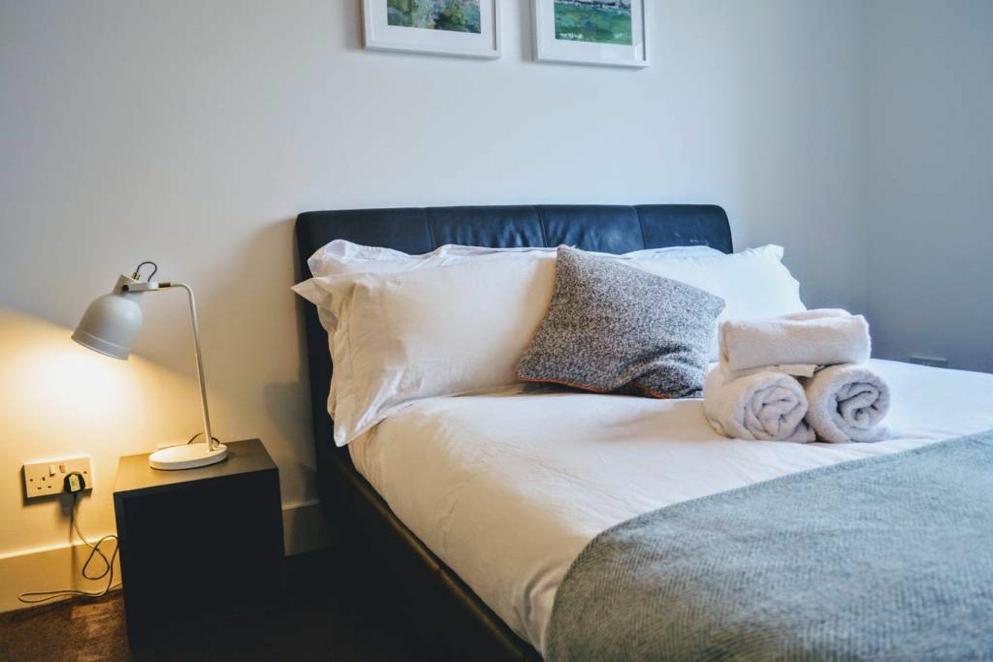 Beautifully Renovated Apartment -Central EDI Kültér fotó
