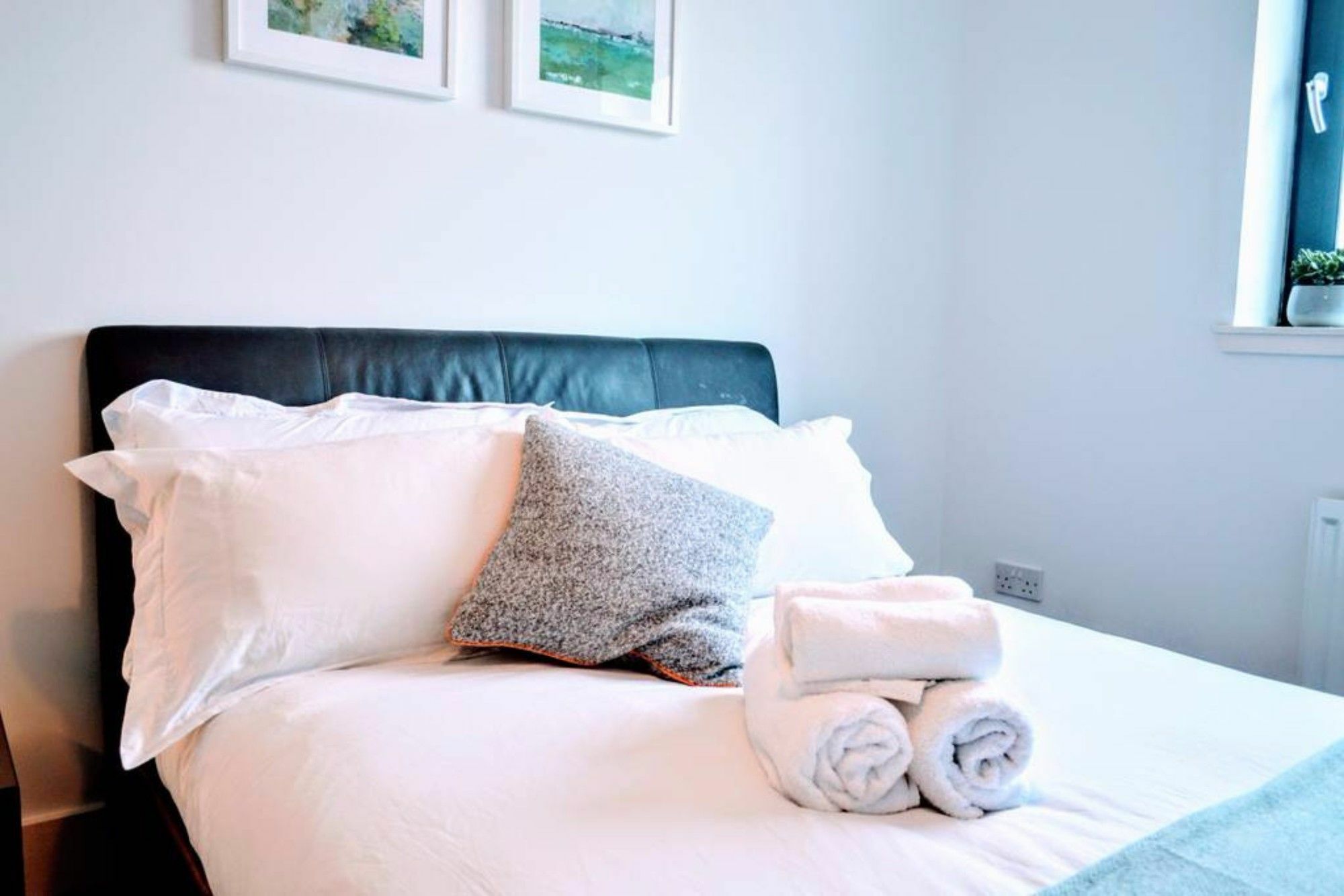 Beautifully Renovated Apartment -Central EDI Kültér fotó