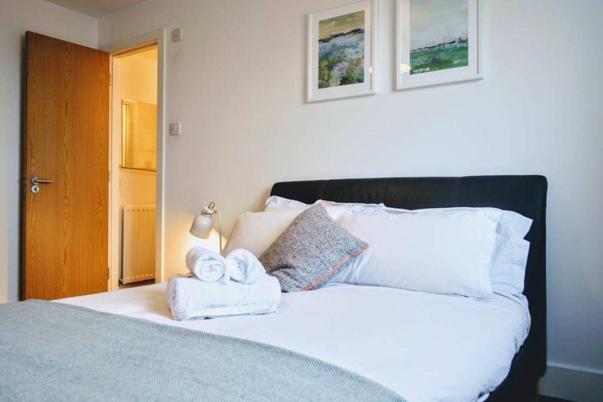 Beautifully Renovated Apartment -Central EDI Kültér fotó